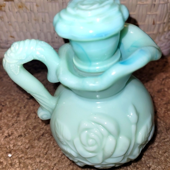 Vintage milk glass, pitcher, AVON, Avon pitcher, home decor, collectibles, bath - Picture 2 of 3